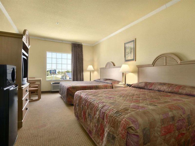 מלון Super 8 By Wyndham San Antonio/Alamodome Area מראה חיצוני תמונה