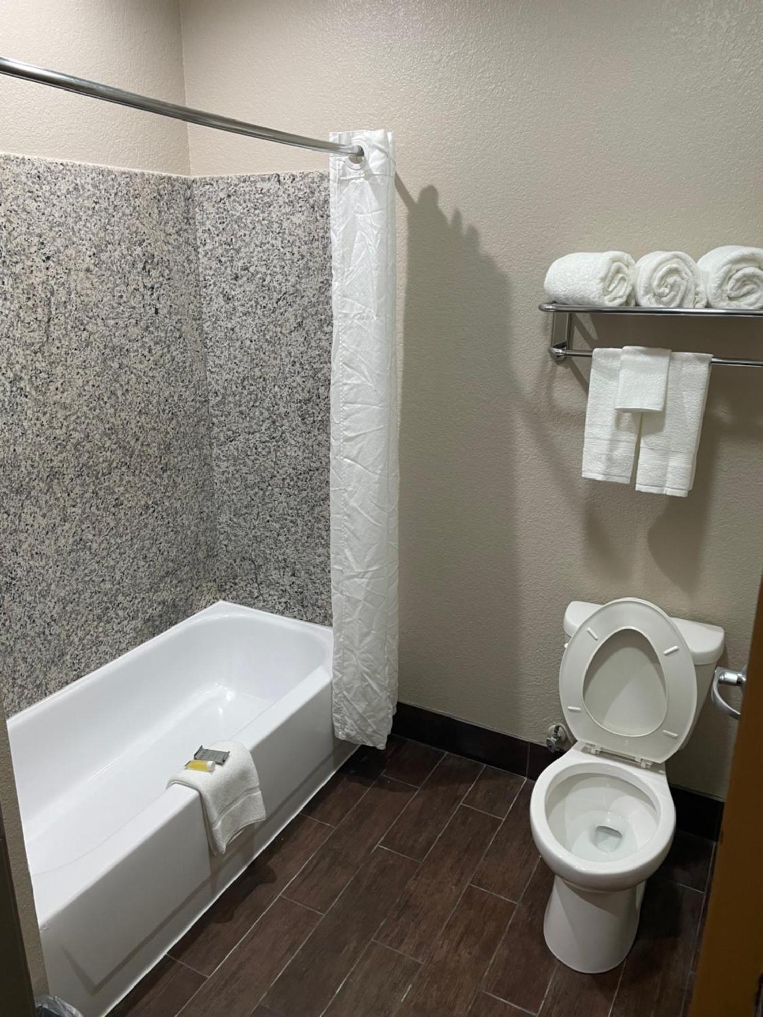 מלון Super 8 By Wyndham San Antonio/Alamodome Area מראה חיצוני תמונה